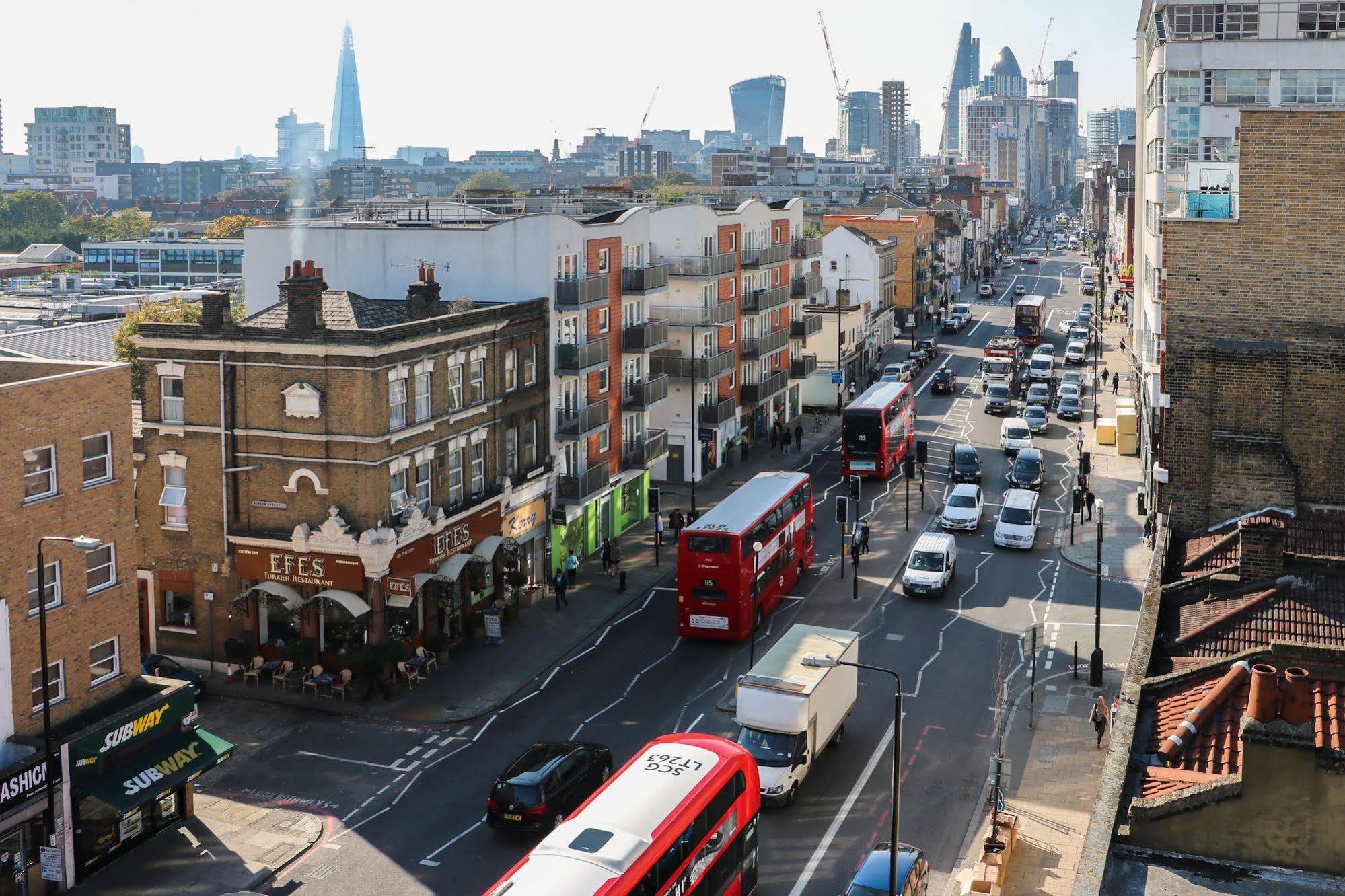 Courtyard & Penthouse Hotel London